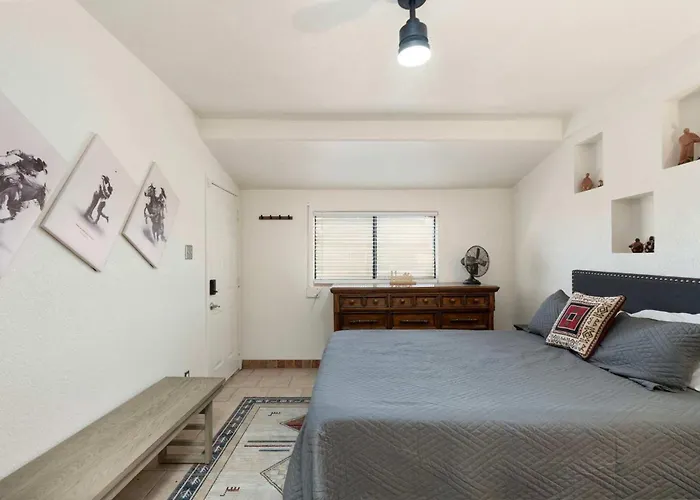 Spacious Retreat 4br Private Pool *