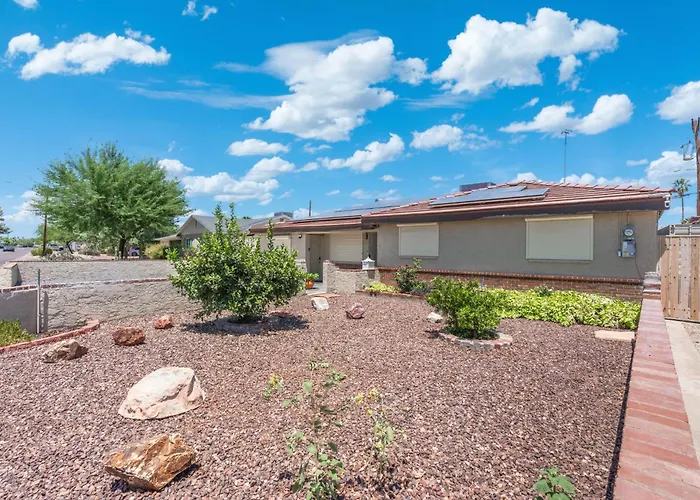 Ferienhaus Spacious Retreat 4br Private Pool