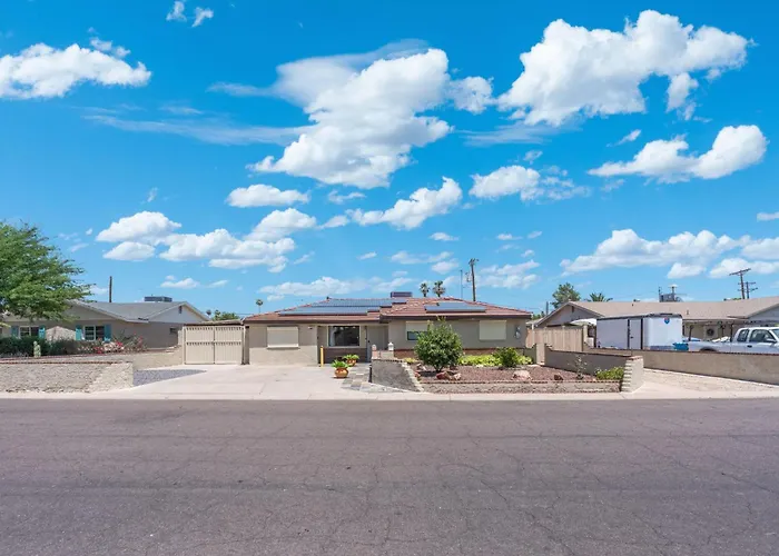Spacious Retreat 4br Private Pool * Phoenix